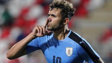 Nicolás Schiappacasse, jugador uruguayo en el Sudamericano Sub-20.