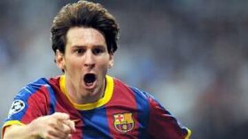 <b>DOBLETE.</b> Messi logró los dos goles del Barcelona en el Bernabéu.
