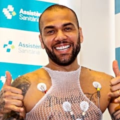 Dani Alves still in shock at suprise Barcelona return