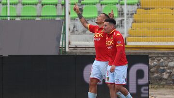 Futbol, Palestino vs Union Espanola
Fecha 14, campeonato Nacional 2024.
El jugador de Union Espanola Emiliano Vecchio celebra su gol contra Palestino durante el partido de primera division realizado en el estadio Municipal de La Cisterna, Santiago, Chile.
23/05/2024
Dragomir Yankovic/Photosport
Football, Palestino vs Union Espanola
14th turn, 2024 National Championship.
Union EspanolaÕs Emiliano Vecchio celebrates after scoring against Palestino during the first division match held at the Municipal de La Cisterna stadium in Santiago, Chile.
23/05/2024
Dragomir Yankovic/Photosport