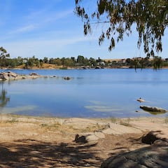 El histórico embalse español que fue una obra de la ingeniería civil romana y ahora es una ‘playa’ a un paso de Mérida