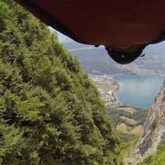 Juan Arenas, a más 240km/h y a escaso medio metro de los árboles