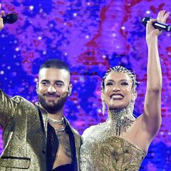 Jennifer López hace espectacular aparición en NY junto a Maluma