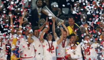 Las im¨¢genes del Sevilla-Benfica