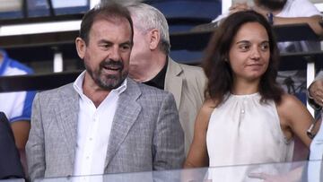 Ángel Torres y la alcaldesa Sara Hernández en el palco del Coliseum.