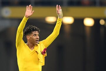 El Barça fichó a Todibo tras el pago de un millón de euros al Toulouse FC. En este mercado invernal ha sonado como posible salida del club en calidad de cedido para que pudiera disfrutar de los minutos que no tiene en el Barcelona.