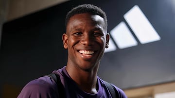 El defensor fue el primer convocado en unirse a la concentración en Barranquilla, de cara al partido frente a Bolivia que se disputará el jueves.