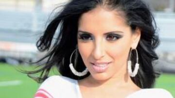 <b>Balones ovales y demás. </b>Si alguien logra bajar la mirada y posarla en estas líneas se estará preguntando por el origen del fenómeno. Bien. Pues aquí está la respuesta. Los balones de rugby son ovalados porque en su fabricación original se utilizaban vejigas de cerdo. El otro fenómeno se llama Meena Afzal. Señorita. Para quien le interese.