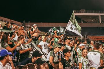 ¡Orlando es azul y verde! Las barras de Millonarios y Nacional alentaron a sus equipos en el Camping World Stadium en el último juego de la Florida Cup.