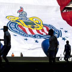 El XI tipo de Chivas para el Apertura 2019 de Liga MX