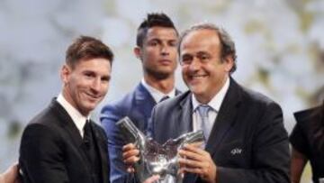 Messi, con Platini con Cristiano al fondo.