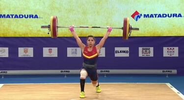Atenery Hern¨¢ndez, triple medallista en 53 kilos