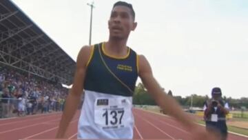 Van Niekerk ya vuela en 200 al estilo Bolt: 19.90... y frenándose