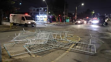 Las trágicas imágenes de disturbios en las calles con barra de Colo Colo