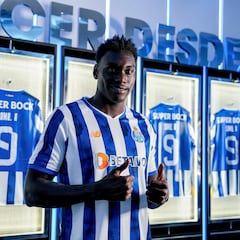 Un año después del ‘Rivaldazo’, Samu deja al Granada una pedrea de 160.000 euros