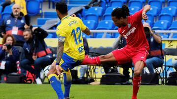 Rémy pidió olvidar la cláusula y poder jugar ante Las Palmas