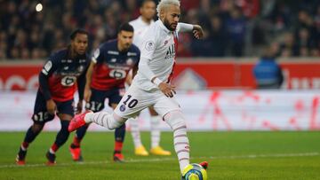 Soccer Football - Ligue 1 - Lille v Paris St Germain - Stade Pierre-Mauroy, Lille, France - January 26, 2020   Paris St Germain&#039;s Neymar scores their second goal from the penalty spot     REUTERS/Pascal Rossignol