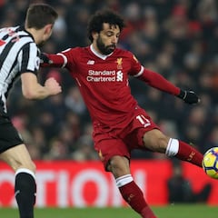 El Liverpool se pone segundo y el Newcastle se hunde