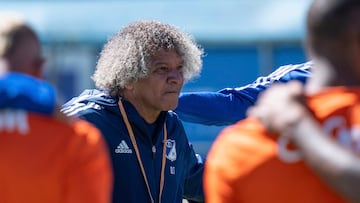 Alberto Gamero durante un entrenamiento de Millonarios.