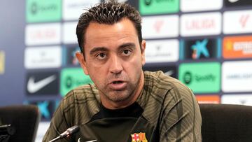 El entrenador del FC Barcelona, Xavi Hernández, durante la rueda de prensa posterior al entrenamiento que el equipo azulgrana ha realizado este viernes en la ciudad deportiva Joan Gamper previo al partido de LaLiga que mañana disputarán contra el Celta de Vigo.