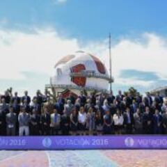 Ronaldo y Borgetti elegidos al Salón de la Fama del Fútbol