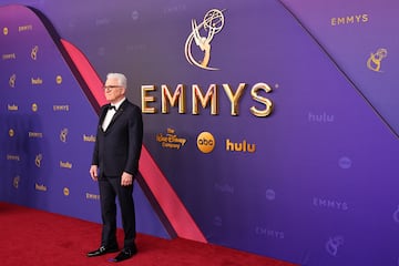 Steve Martin durante la alfombra roja de los premios Emmys 2024 celebrados en el teatro Peacock de Los Ángeles.