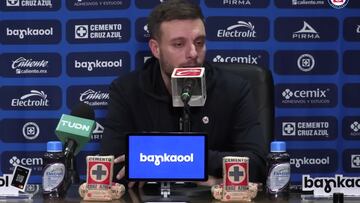 Kevin Mier recibe elogios de Martín Anselmi.