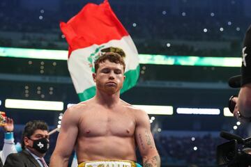 Así se vivio en fotos el combate entre Canelo Álvarez y Saunders