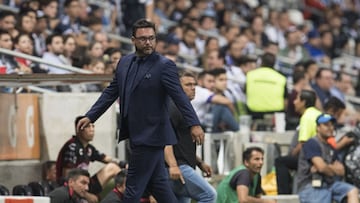 Antonio Mohamed: El 'Turco' inició su carrera en los banquillos en México durante 2003. Desde entonces ha alternado la Liga MX con Argentina. Ahora, tras dirigir tres años al Monterrey parece que su destino estará en LaLiga con el Celta de Vigo.