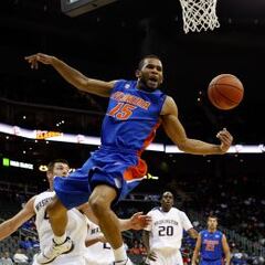El Baskonia contrata al base estadounidense Walter Hodge