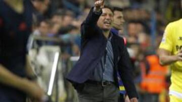 Eusebio Sacristán durante el partido.