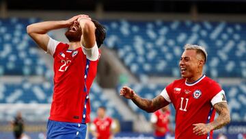 El delantero de Blackburn Rovers usó sus redes sociales para expresarse luego de anotar el gol que le dio el triunfo a Chile contra Bolivia.