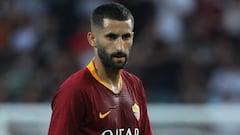 Sevilla: Gonalons joins LaLiga club on loan from Roma