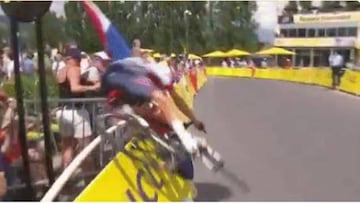 Oliver Naesen choca con una valla en la crono con final en Megève.