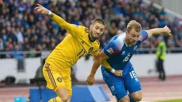 Carrasco, que estaría pensando en regresar a Europa, con Belgica, en un partido ante Islandia.