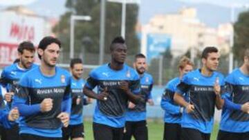 GRAN PROYECCIÓN. Eric Bailly, entrenándose con el Espanyol antes de marcharse a la Copa de África.