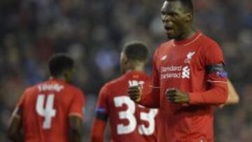 Benteke celebra el segundo tanto del Liverpool.