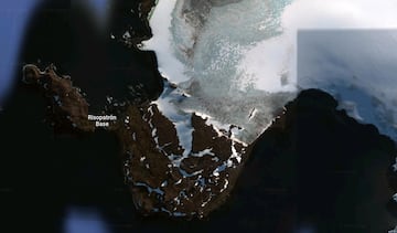 Robert Island, Antarctica / Google Maps