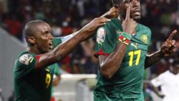 Camerún sigue en pie tras remontar a Zambia