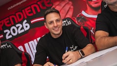 Santiago Arias firma con Independiente de Avellaneda