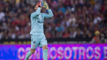 Hugo González, Necaxa