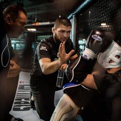 Doble asalto al título del clan Nurmagomedov de Khabib