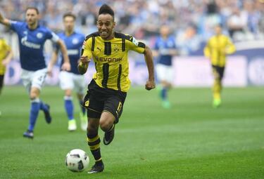Aubameyang "will only consider offers from Madrid or Barça..."