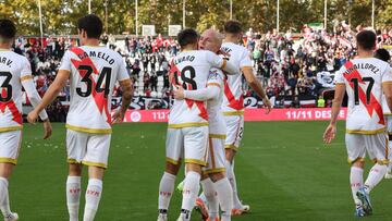 ?lvaro e Isi celebran un gol del Rayo.