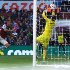 Mount y un descomunal Kepa ponen a Gerrard contra el precipicio