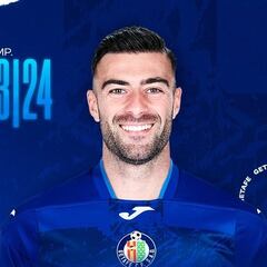 Oficial: Diego Rico acaba con el problema del lateral izquierdo