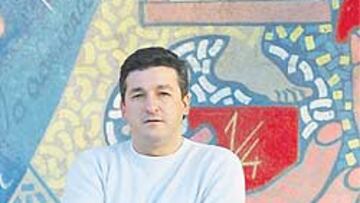 <b>SU VERDADERO HOGAR EN LEGANÉS</b>. El Pera ha seguido muy ligado a la Ciudad de los Muchachos, el centro de rehabilitación de menores que dirige el tío Alberto en Leganés (Madrid). Y ahora Juan Carlos transmite toda esa experiencia a otros jóvenes con problemas.