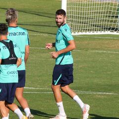 José Mari está de vuelta y ya entrena con el grupo