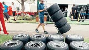 <b>NUEVA POLÉMICA. </b>La temporada está marcada por las supuestas irregularidades de los principales equipos. Ahora el turno es para los neumáticos Bridgestone de Ferrari.