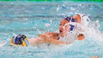 El Sabadell gana entre colosas y se las ver¨¢ con el Sant Andreu